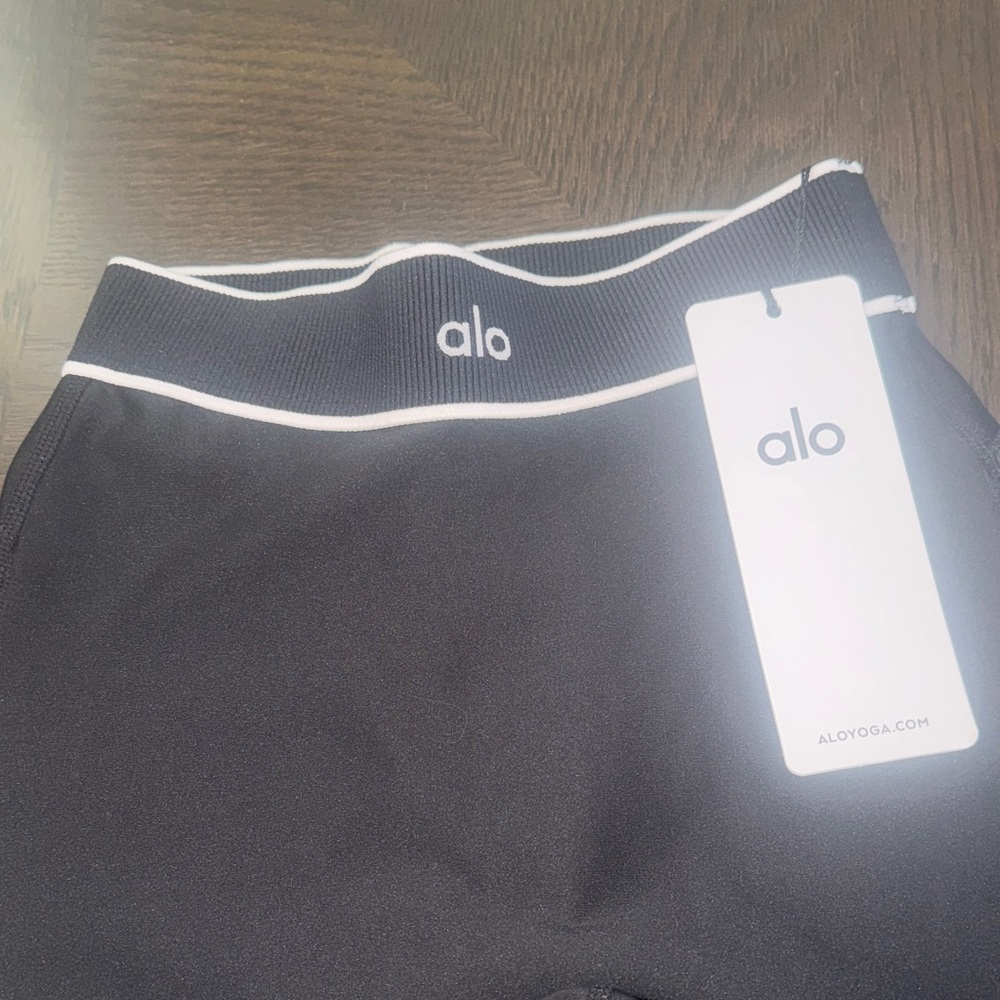 NWT ALO Airlift Mesh High Waist Darling Stirrup Legging black size XXS - Picture 8 of 12
